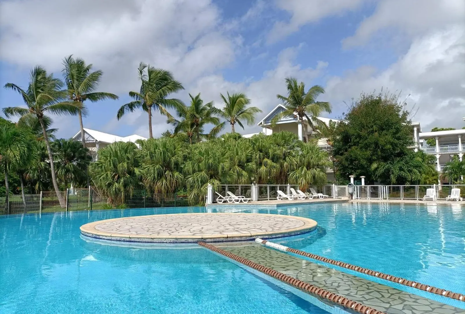 Apartament Studio Avec Jardin Et Piscine Saint-Francois